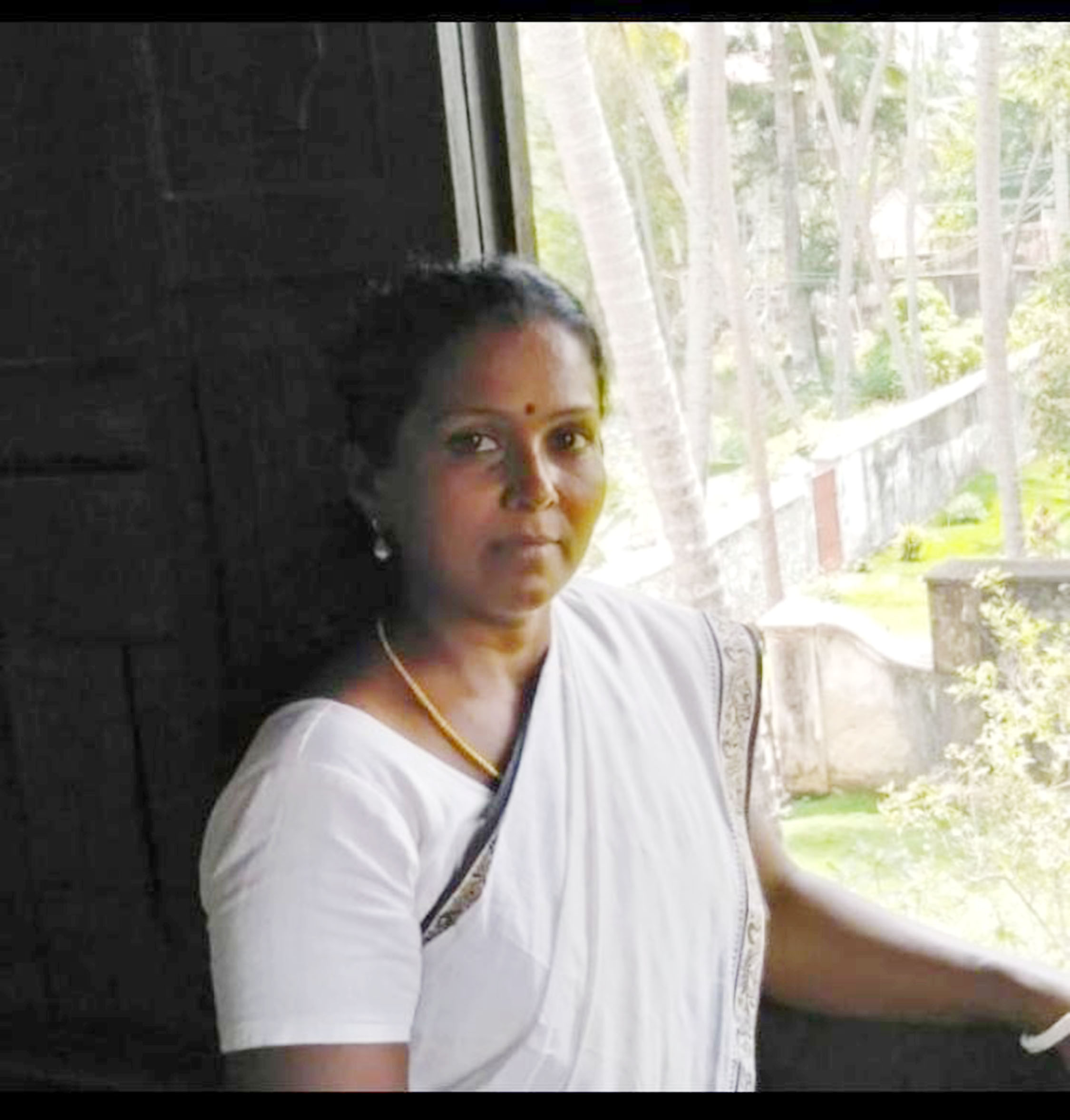 மைதிலி
